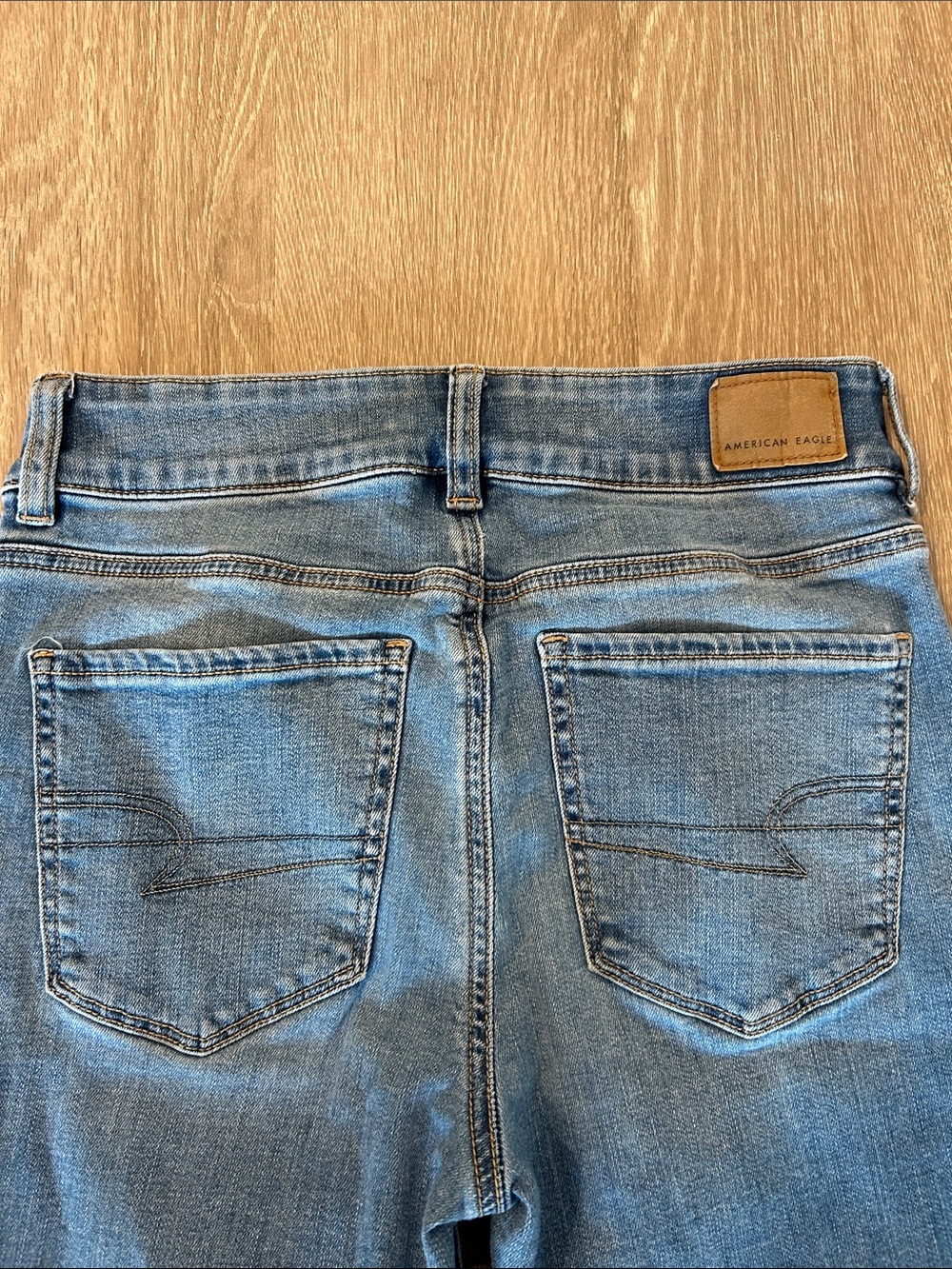 American Eagle Outfitters - Hi-Rise Artist Flare Jeans - Picture 6 of 8